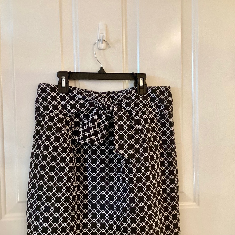 Grace Size 8 Black White  Cotton Embroidered Eyelet Skirt Faux Tie Front
